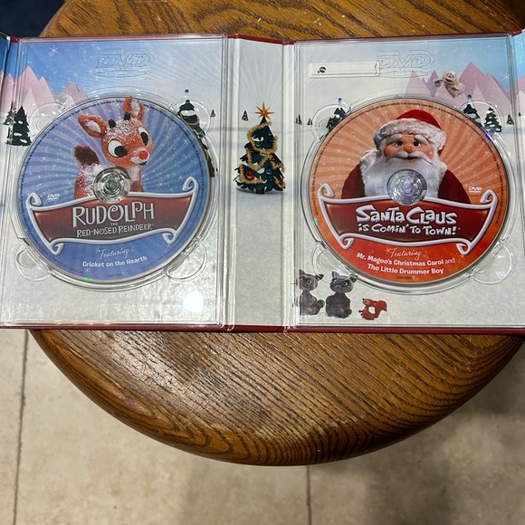 The Original Christmas Classic 4 DVD Set. Limited keepsake edition + Bonus CD. - Picture 4 of 10